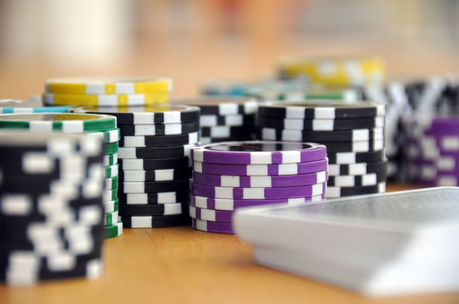 ESPN Debuts AI Tell-Detection Tool at World Series of Poker Amid Player Skepticism